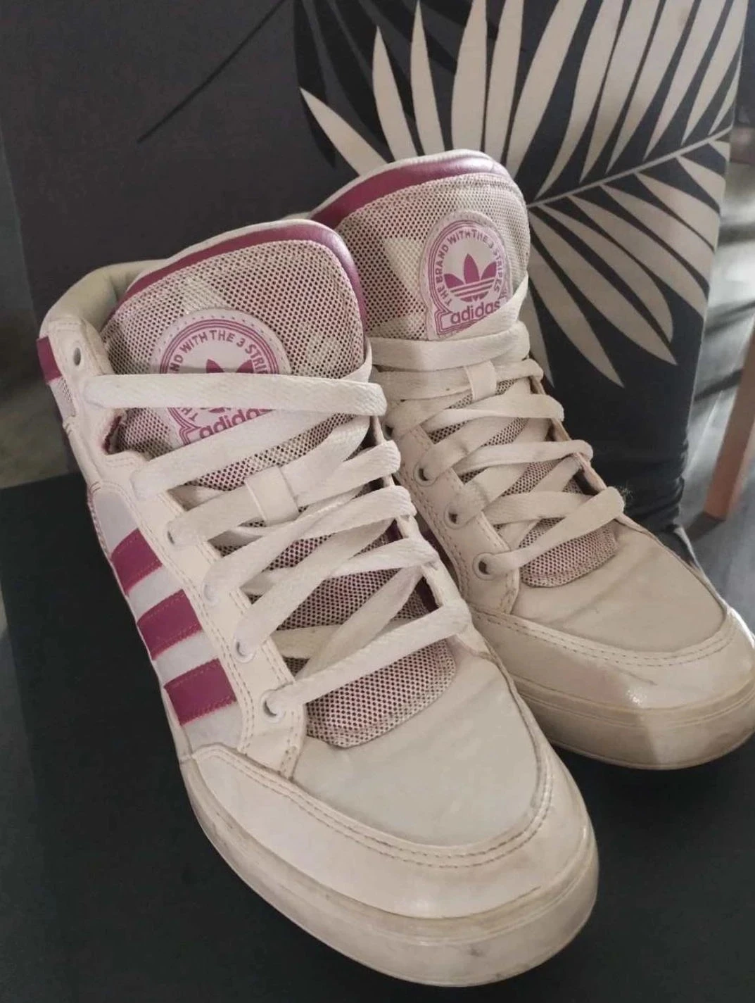 Tênis feminino de cano alto, Adidas listrado rosa, P38 2/3 – photo 2